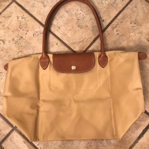Longchamp Lepliage Large Nylon Tote. Tan.